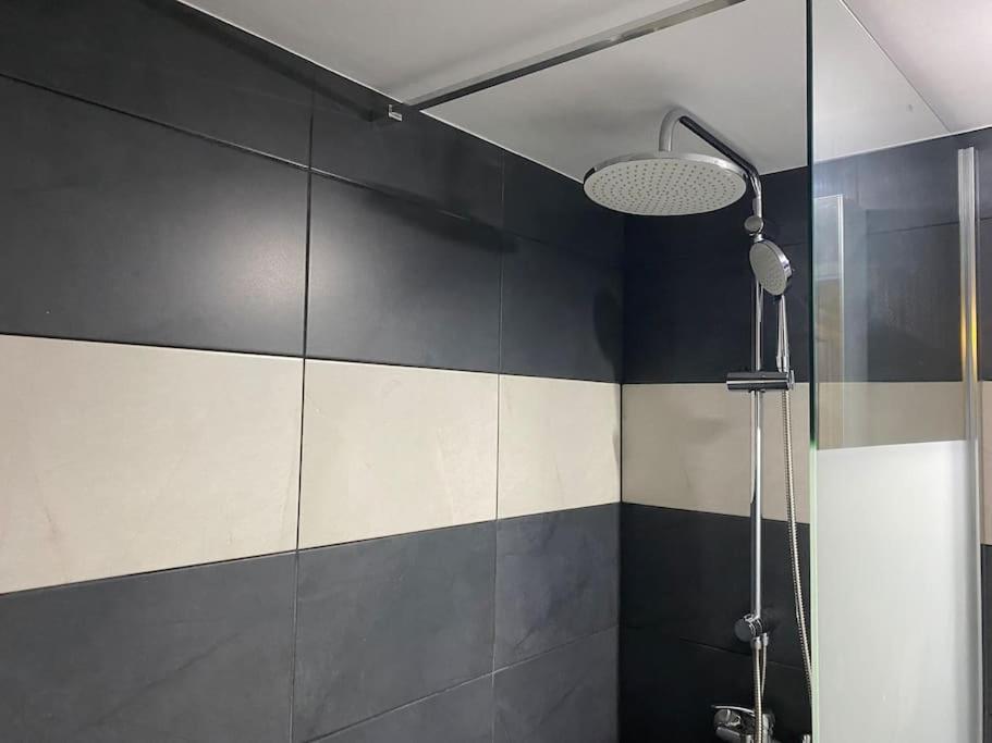 Cozy New Apartment Near The Beach Афіни Екстер'єр фото